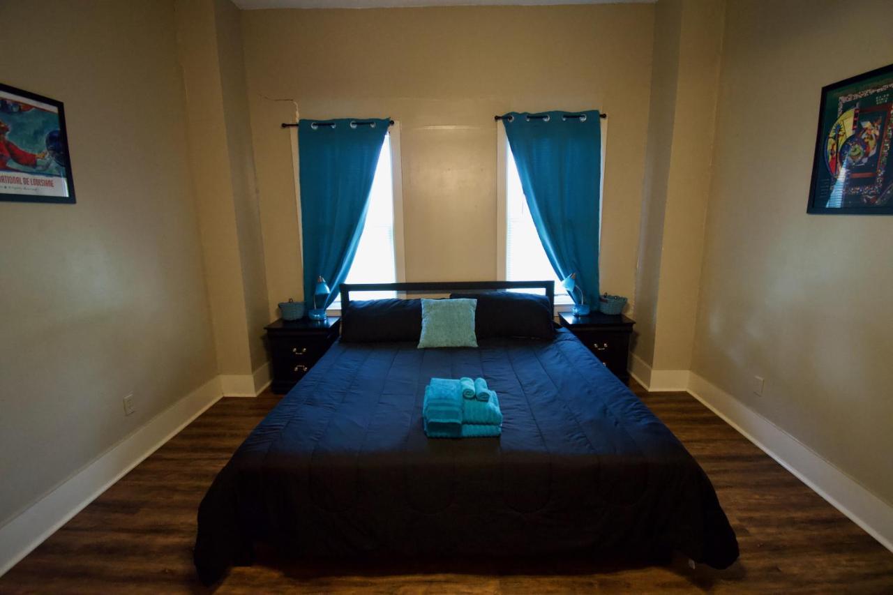 Cajun Hostel Downtown Лафайет Екстериор снимка
